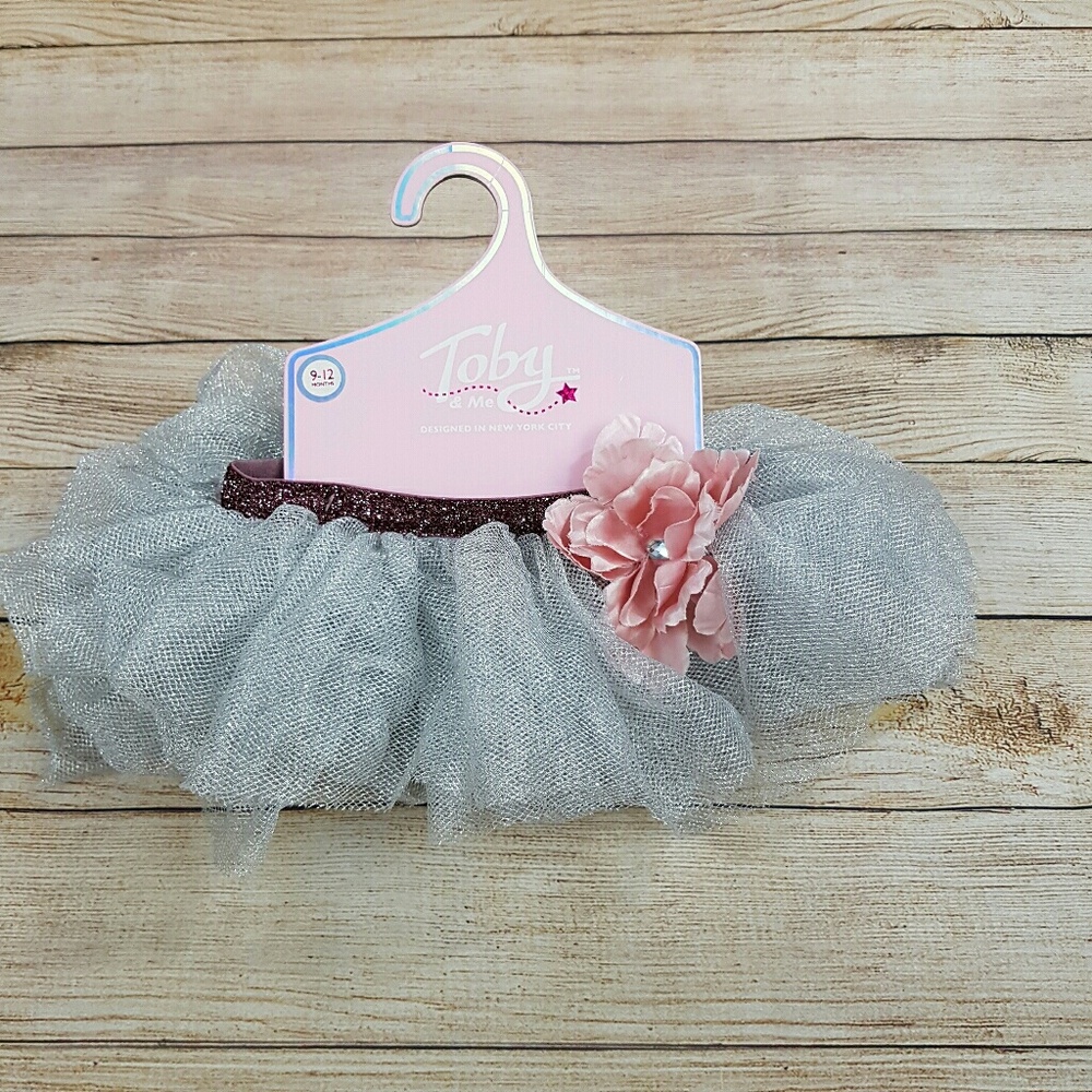 🌟B2G1 NWT Toby Baby Girl Tutu 9-12 M Silver Pink